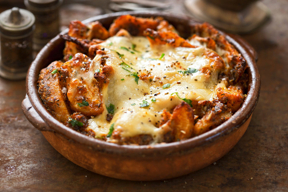 Spiced,Potato,Wedges,Fries,With,Mozzarella,And,Parsley