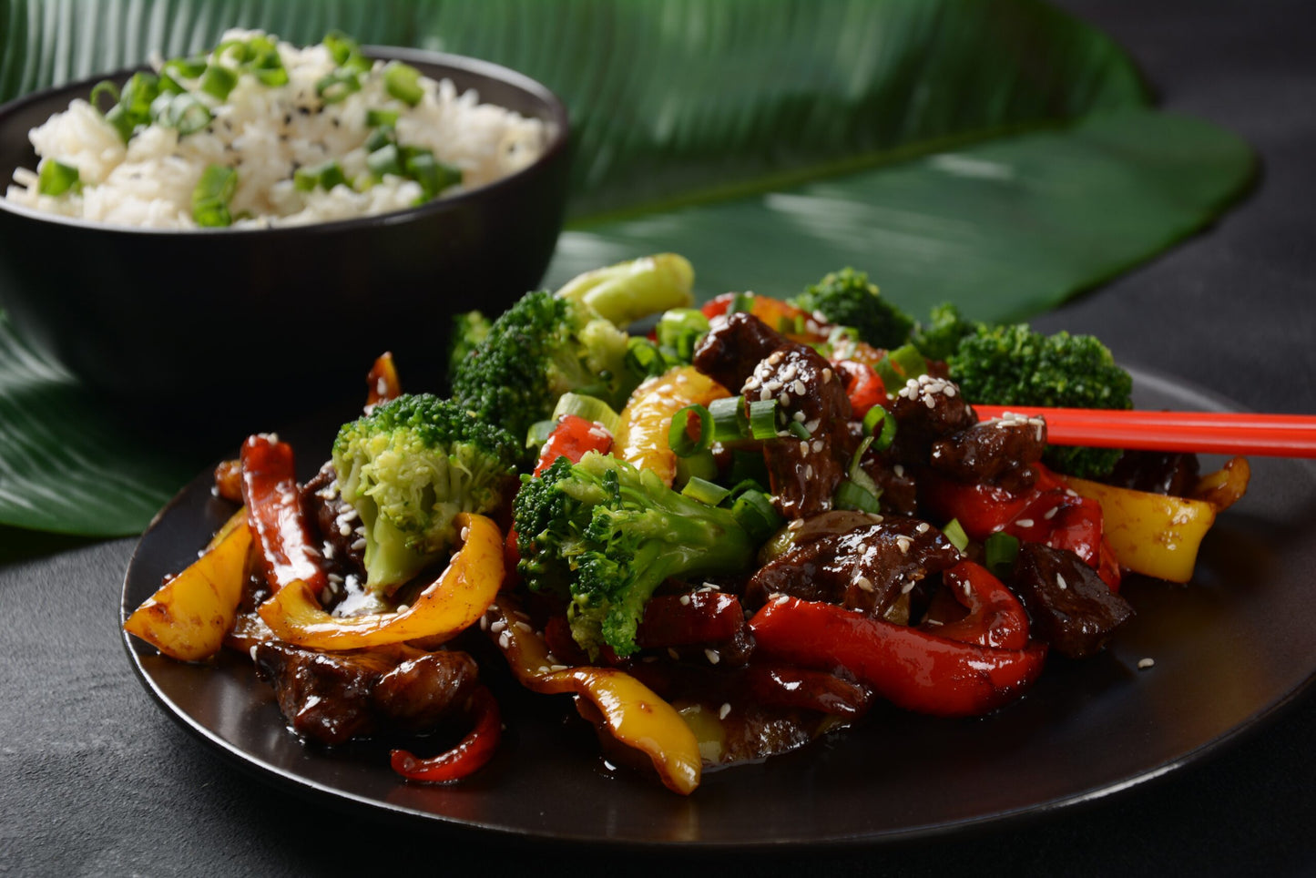 Asian,Teriyaki,Beef,With,Red,And,Yellow,Bell,Peppers,,Broccoli